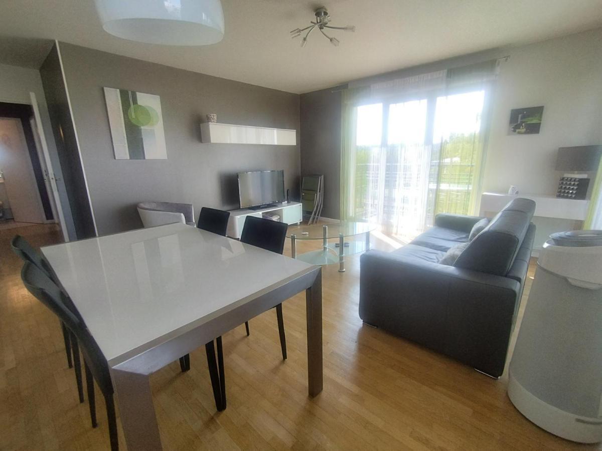 Bord De Seine Apartment Carrières-sous-Poissy Екстериор снимка